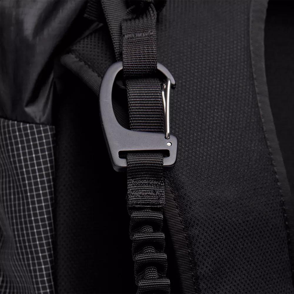 batoh BLACK DIAMOND CIRQUE 22 SKI VEST BLACK MOUNTAIN HUB